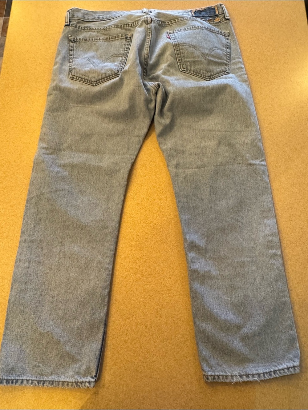 Levi's Straight-Leg Jeans in Light Blue Wash - Picture 2 of 7